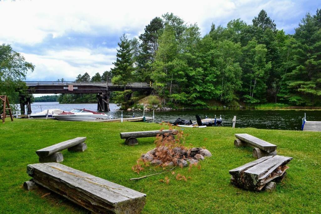 Nitschke'S Resort Cabin #15 มิน็อคคัว ภายนอก รูปภาพ