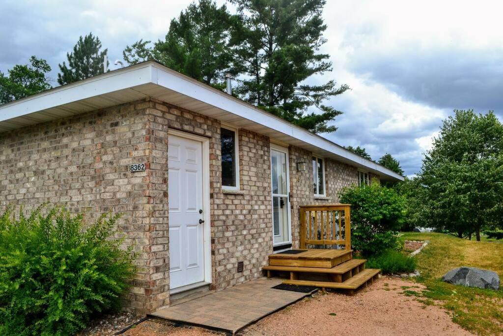 Nitschke'S Resort Cabin #15 มิน็อคคัว ภายนอก รูปภาพ